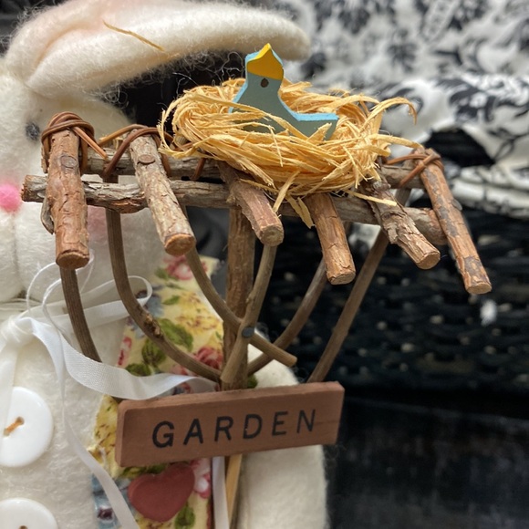 Adorable Vintage Giftco, INC. Garden Bunny! - Picture 5 of 6